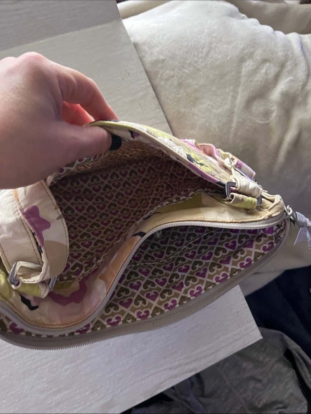 Quilted Floral Shoulder Bag in Pink, Green and Cream - Picture 3 of 5